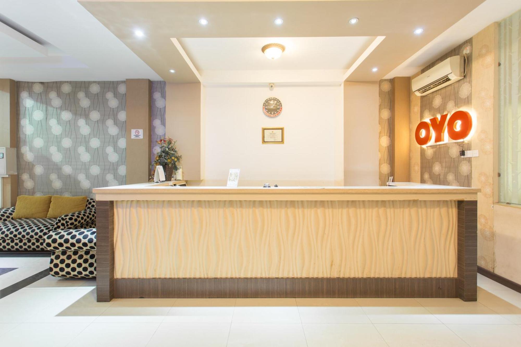 Oyo 663 Hotel Sejati Balikpapan  Exterior photo