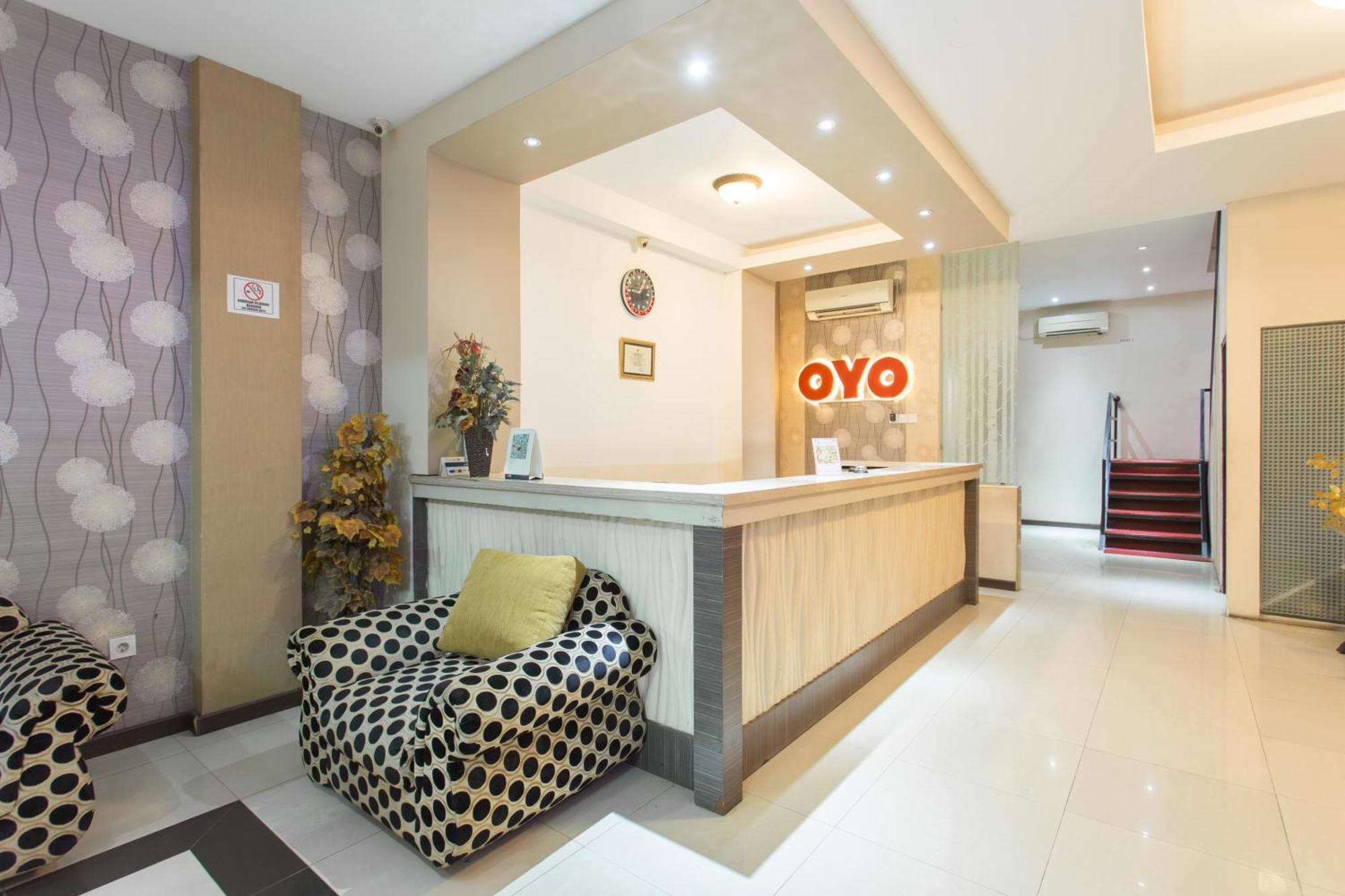 Oyo 663 Hotel Sejati Balikpapan  Exterior photo