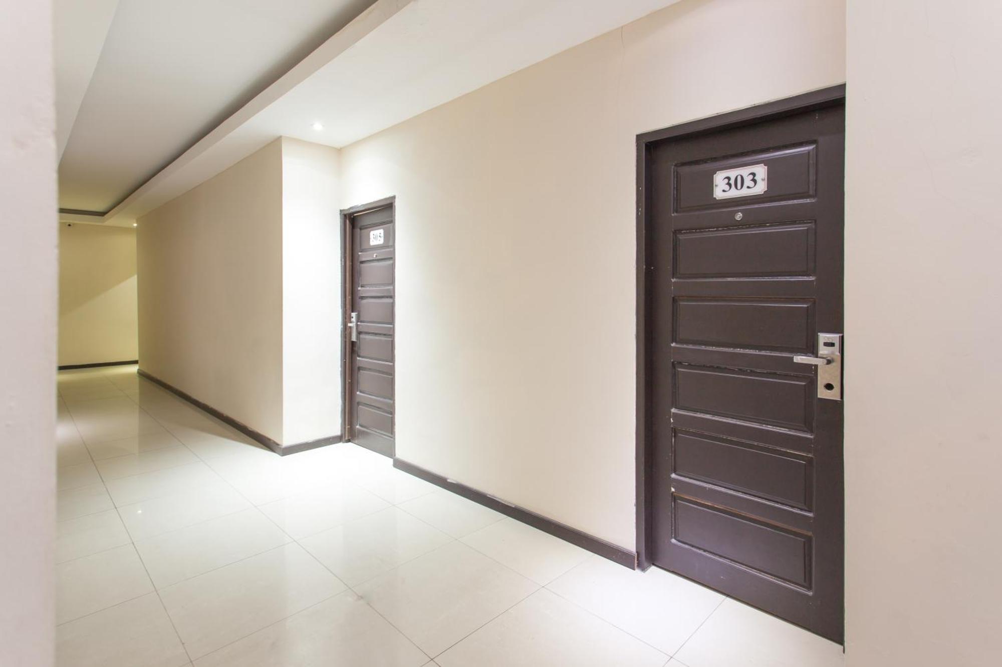 Oyo 663 Hotel Sejati Balikpapan  Exterior photo